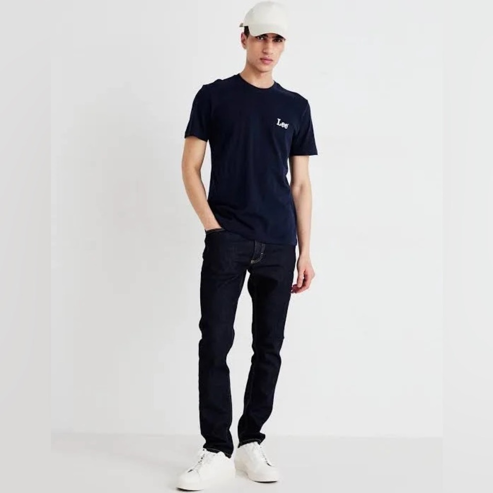 NWT Lee Luke Slim Tapered | Size: 28 x 34 inches | Dark Wash
